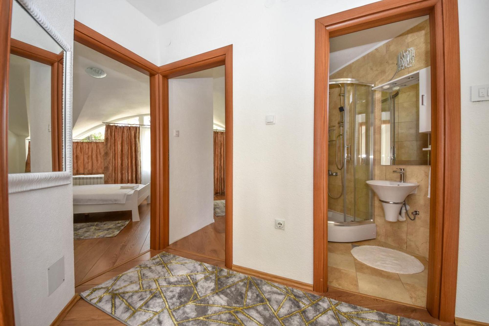 Apartment Riverfront Banja Luka Exterior foto
